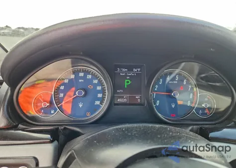 2009 Maserati Granturismo z USA, uszkodzony, nr VIN ZAMGJ45A890042767